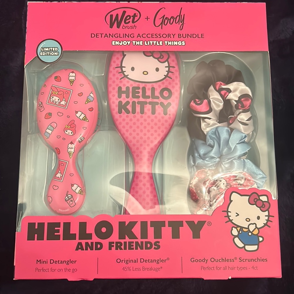 Hello Kitty And Friends Gift Set, 2 Brushes & Hair Tie Set Limited Edition New